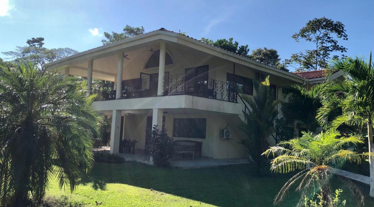 Bed and Breakfast Sol Y Sombra Bocas del Toro Exterior foto